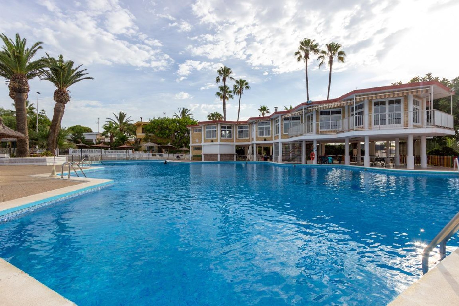 Herverkoop - Villa - Torrevieja - Aguas nuevas 1