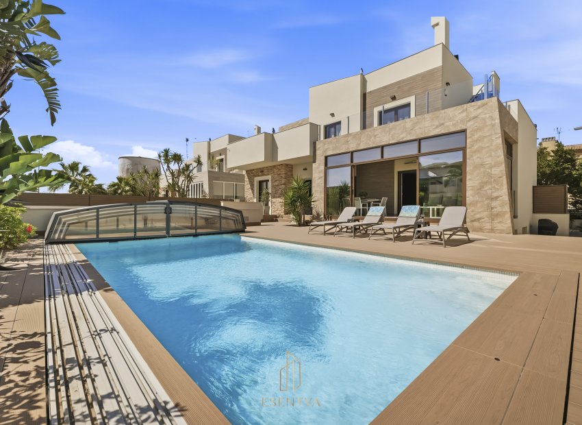 Herverkoop - Villa - Torrevieja - Aguas Nuevas