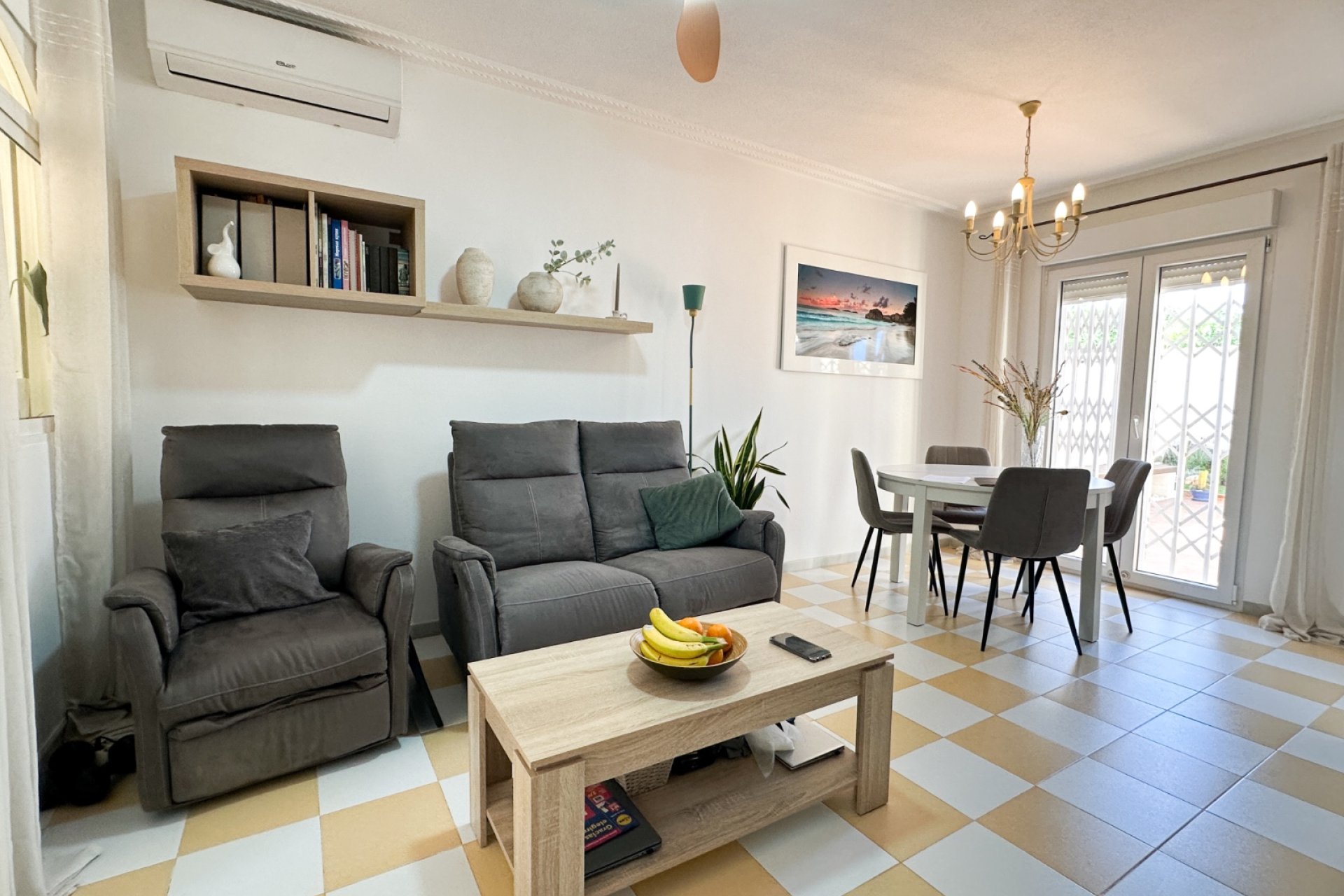 Herverkoop - Villa - Torrevieja - Aguas Nuevas