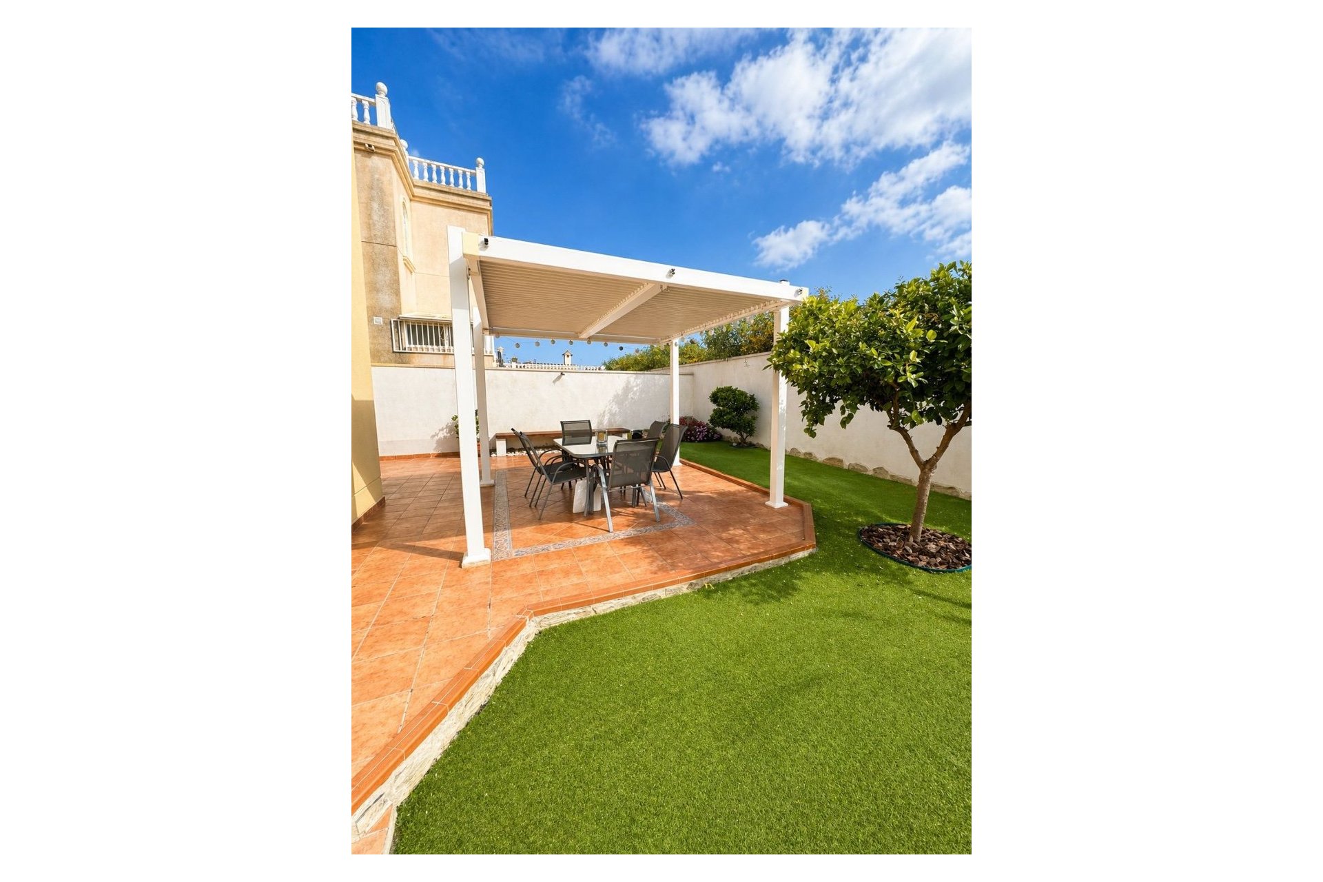 Herverkoop - Villa - Torrevieja - Aguas Nuevas