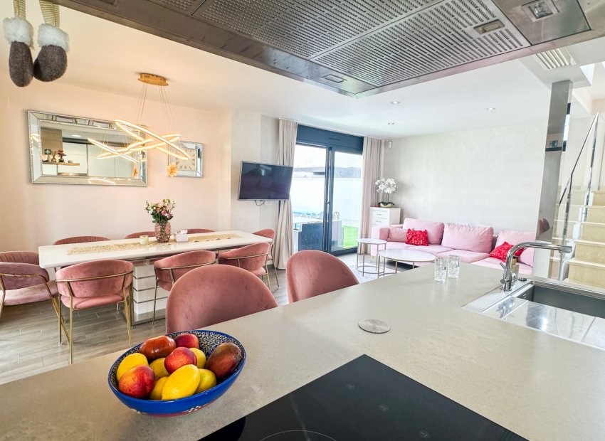 Herverkoop - Villa - Torrevieja - Aguas Nuevas