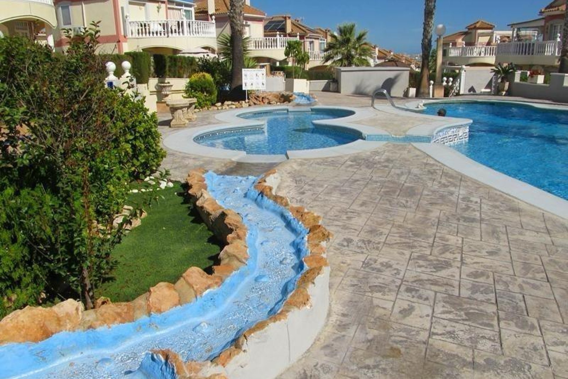 Herverkoop - Villa - Torrevieja - Aguas Nuevas