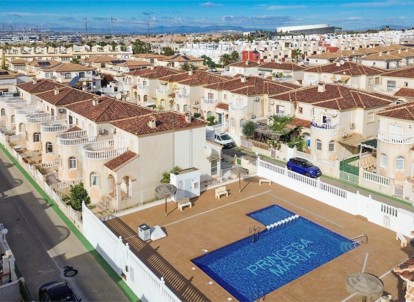 Herverkoop - Villa - Torrevieja - Aguas Nuevas