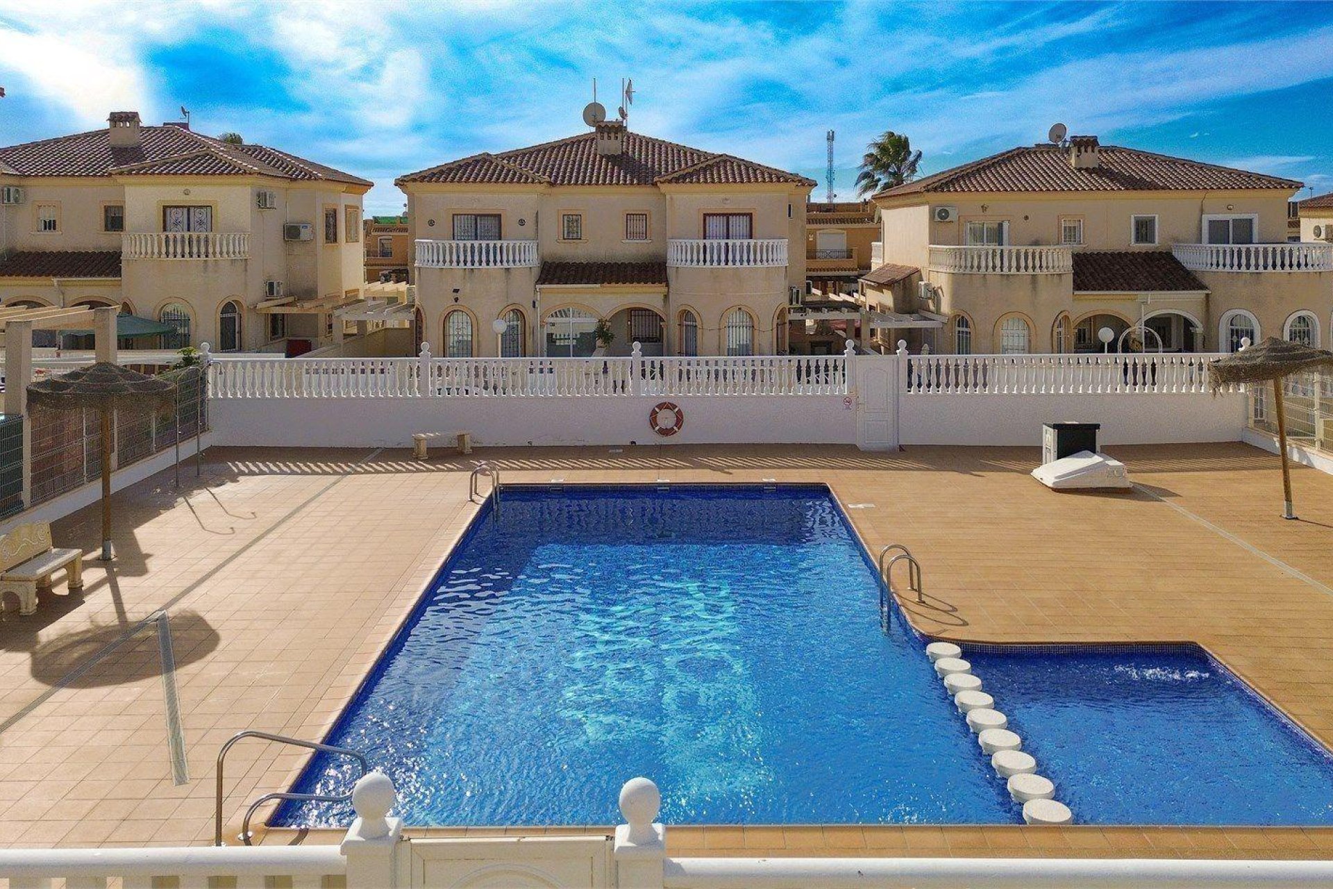 Herverkoop - Villa - Torrevieja - Aguas Nuevas