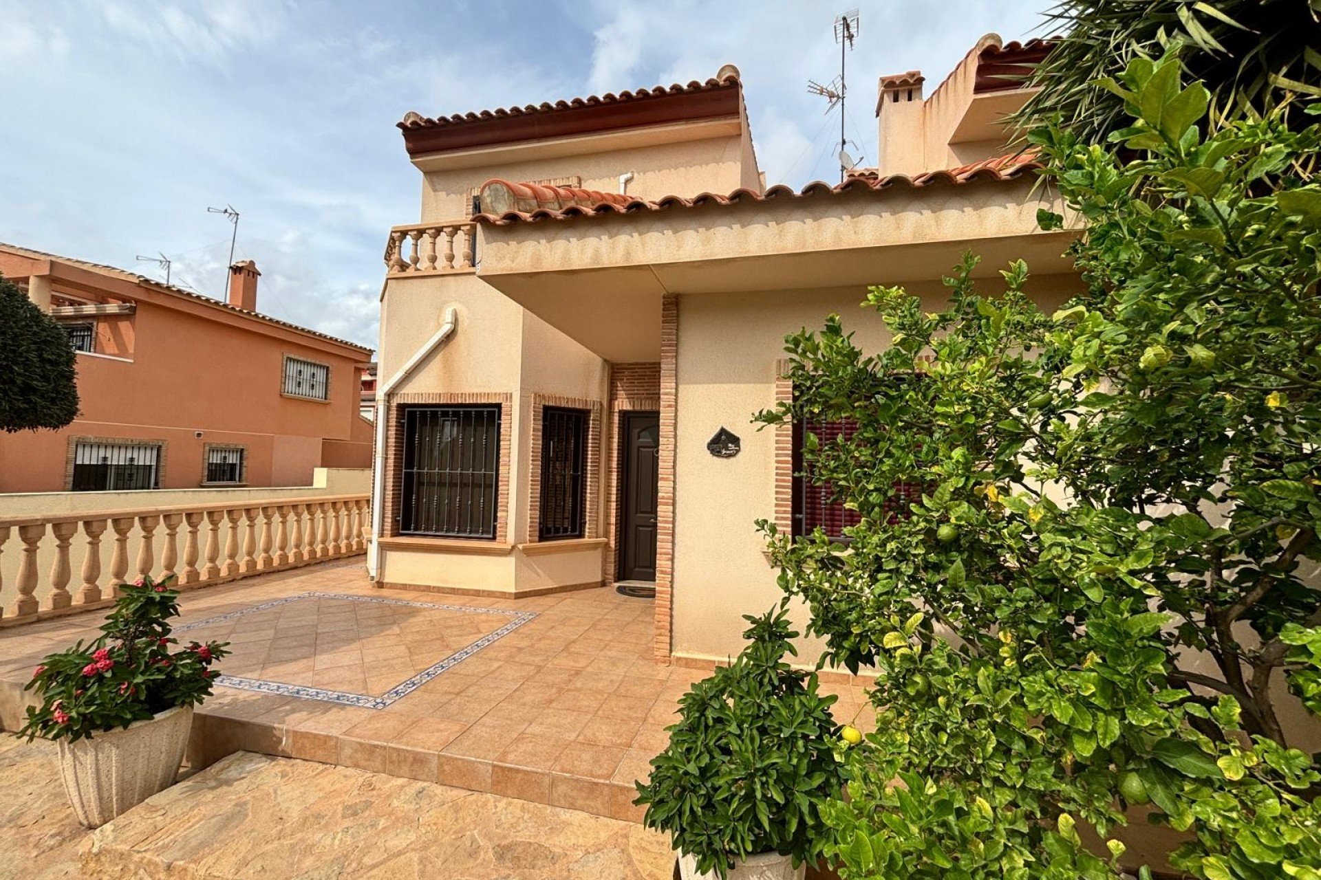 Herverkoop - Villa - Torrevieja Centro - Torrevieja