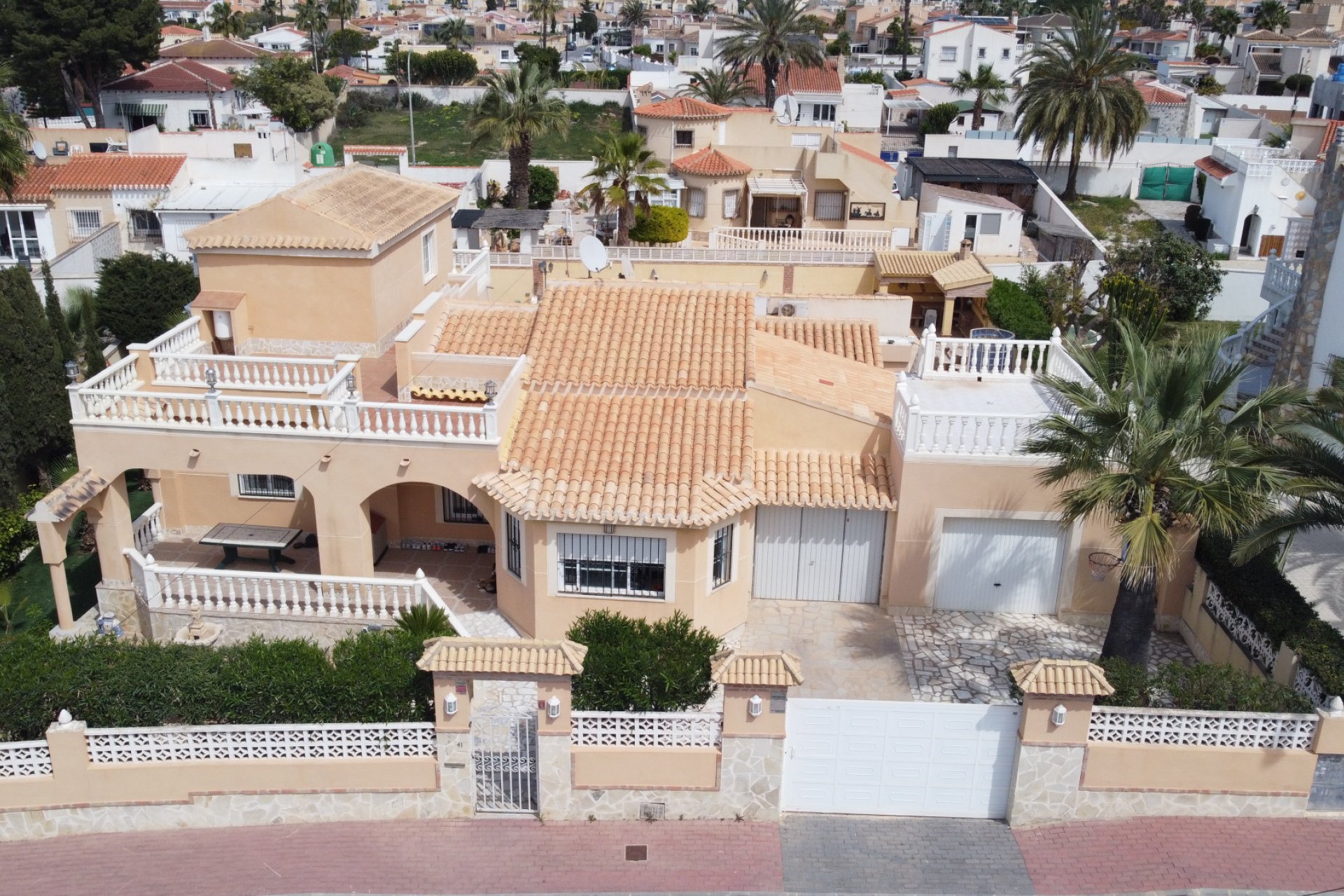 Herverkoop - Villa - Torrevieja - El chaparral