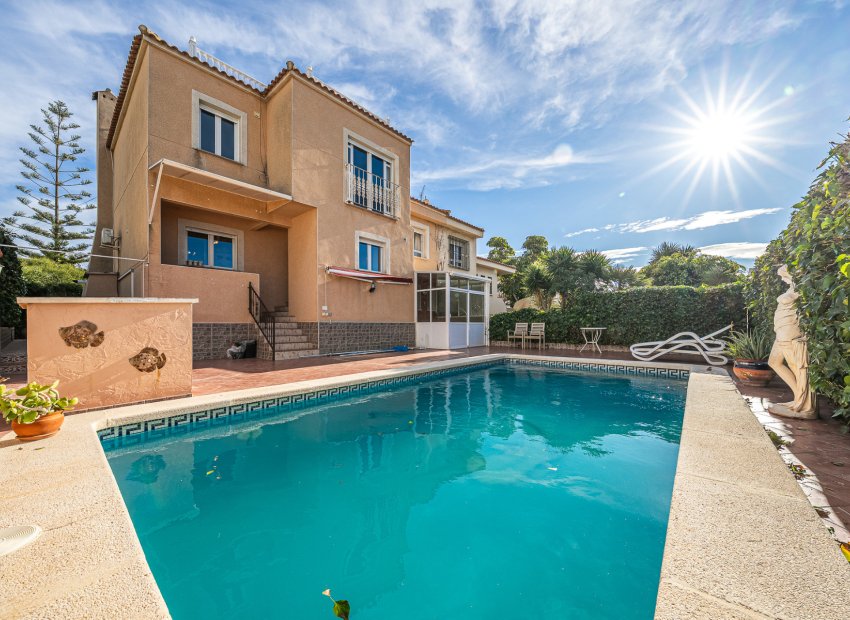 Herverkoop - Villa - Torrevieja - El chaparral