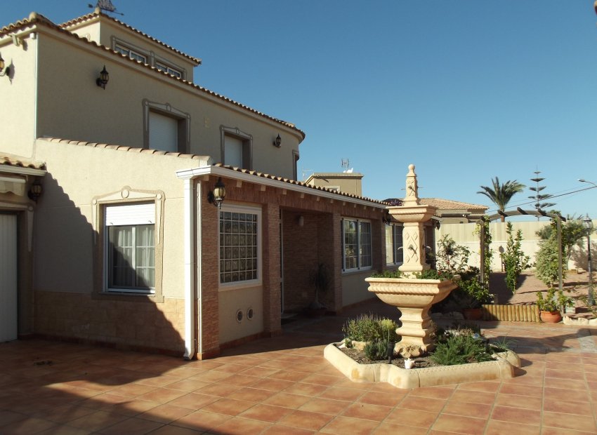 Herverkoop - Villa - Torrevieja - El Chaparral