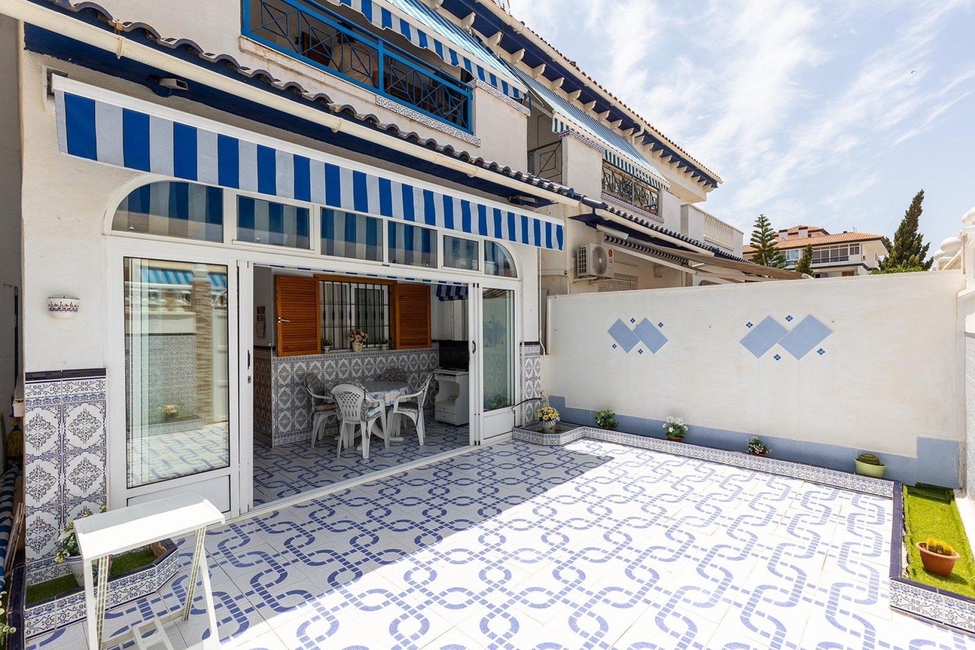 Herverkoop - Villa - Torrevieja - La Mata