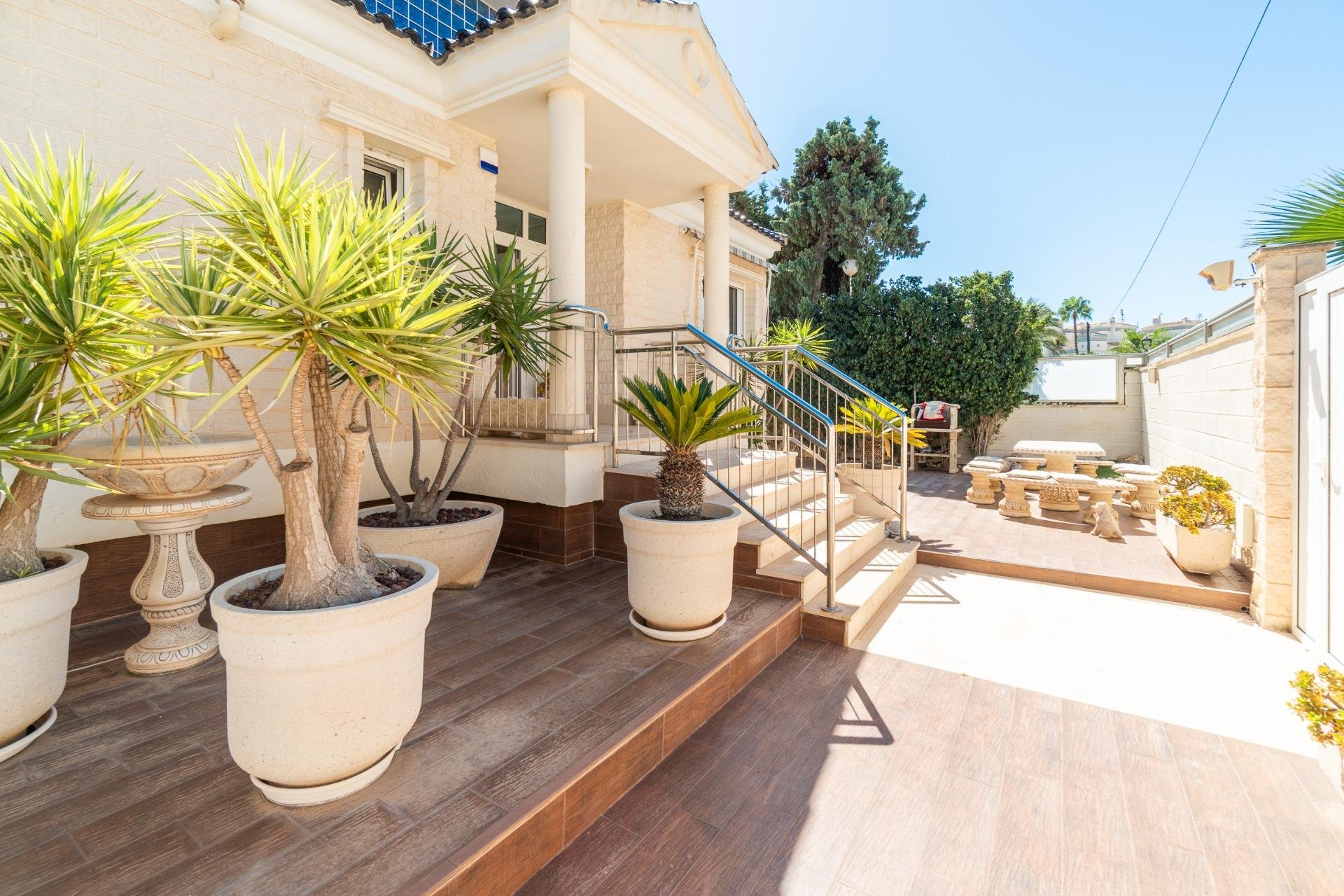 Herverkoop - Villa - Torrevieja - La Mata