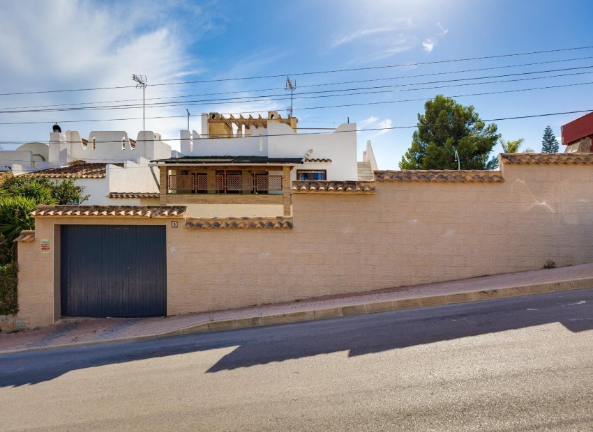 Herverkoop - Villa - Torrevieja - La Siesta - El Salado - Torreta