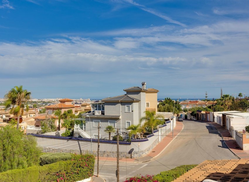 Herverkoop - Villa - Torrevieja - La Siesta - El Salado - Torreta