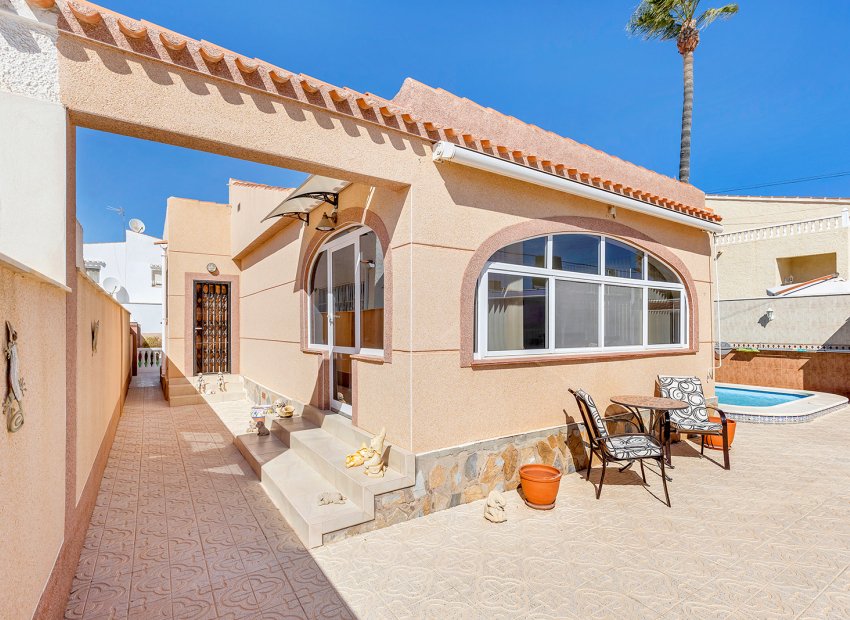 Herverkoop - Villa - Torrevieja - La siesta