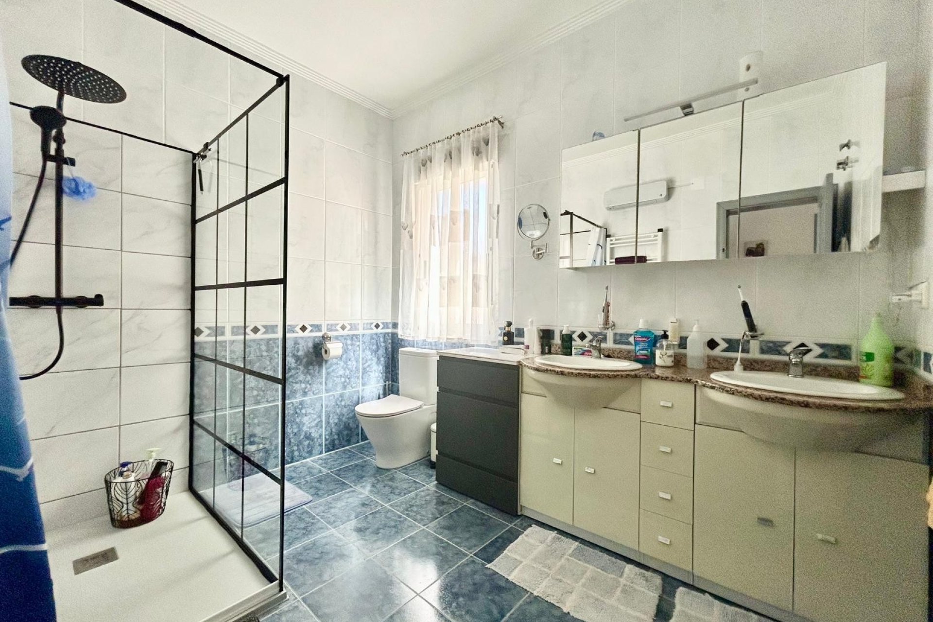 Herverkoop - Villa - Torrevieja - La Siesta