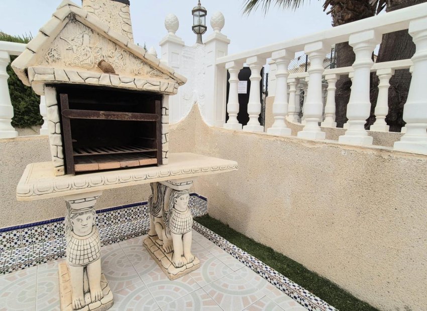 Herverkoop - Villa - Torrevieja - La Siesta