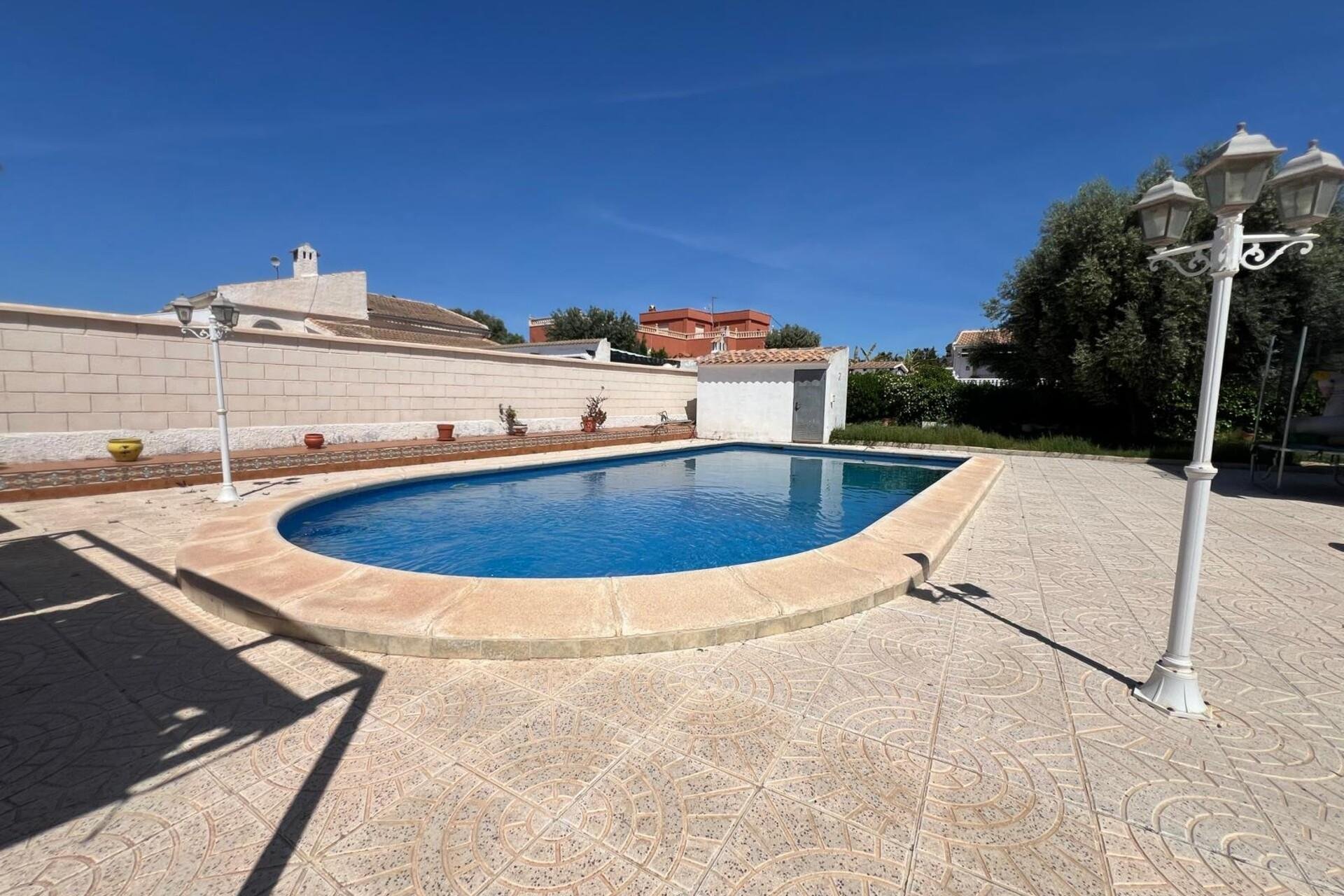 Herverkoop - Villa - Torrevieja - La Siesta