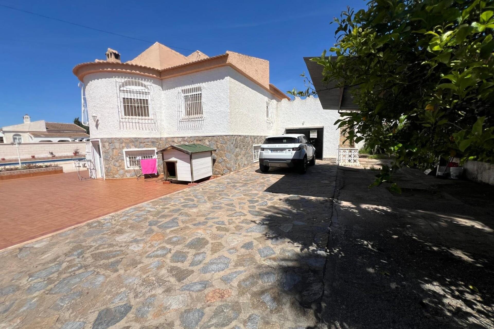 Herverkoop - Villa - Torrevieja - La Siesta