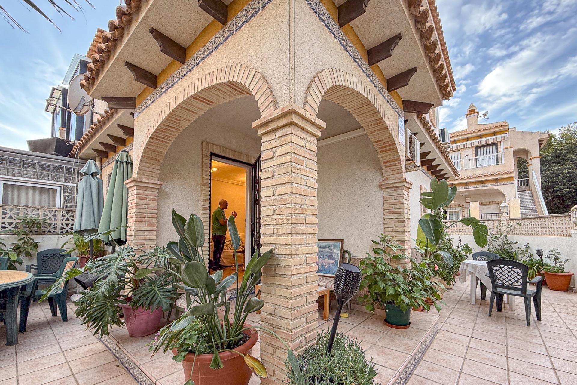 Herverkoop - Villa - Torrevieja - Las calas