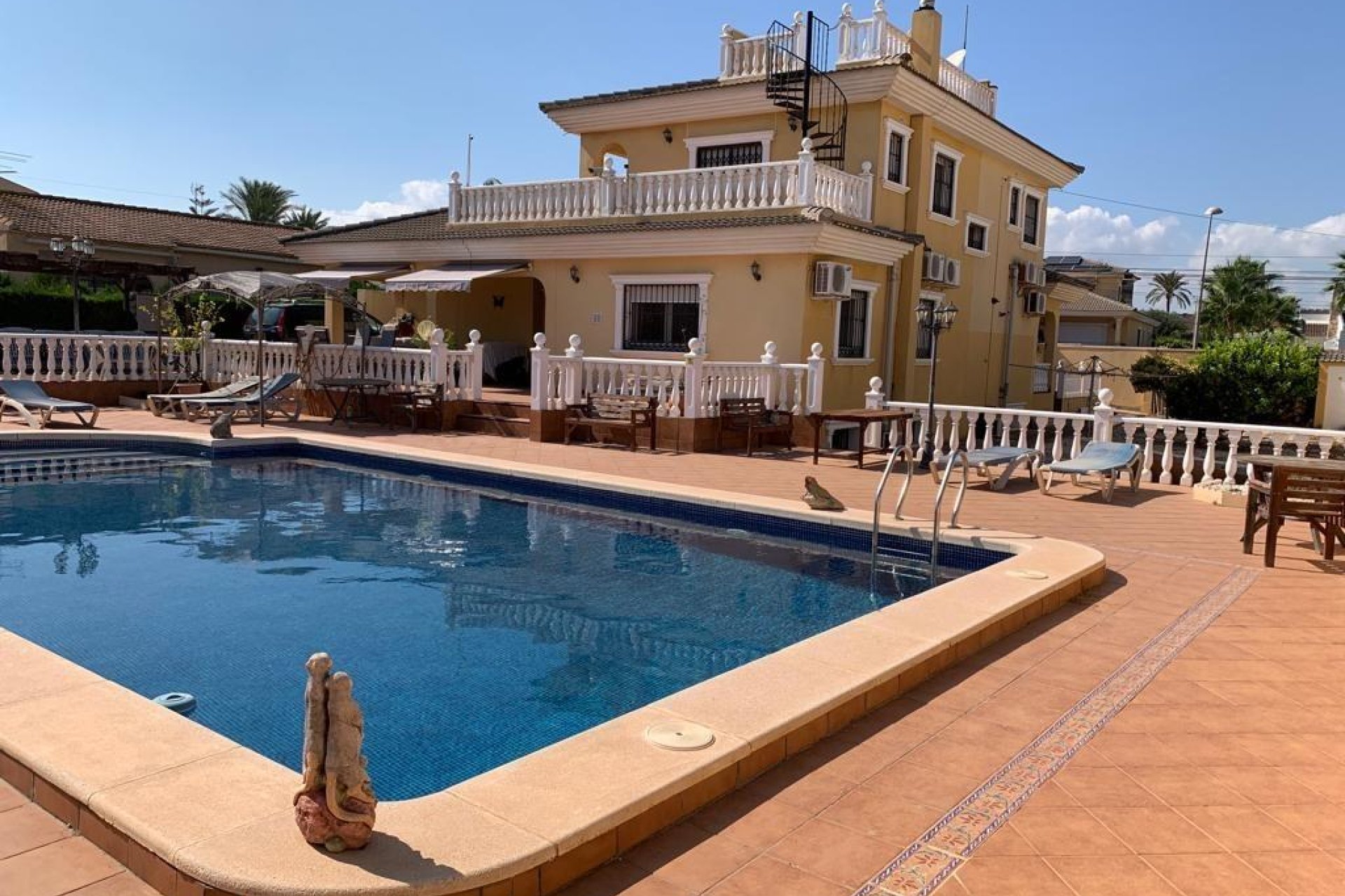 Herverkoop - Villa - Torrevieja - Los Altos