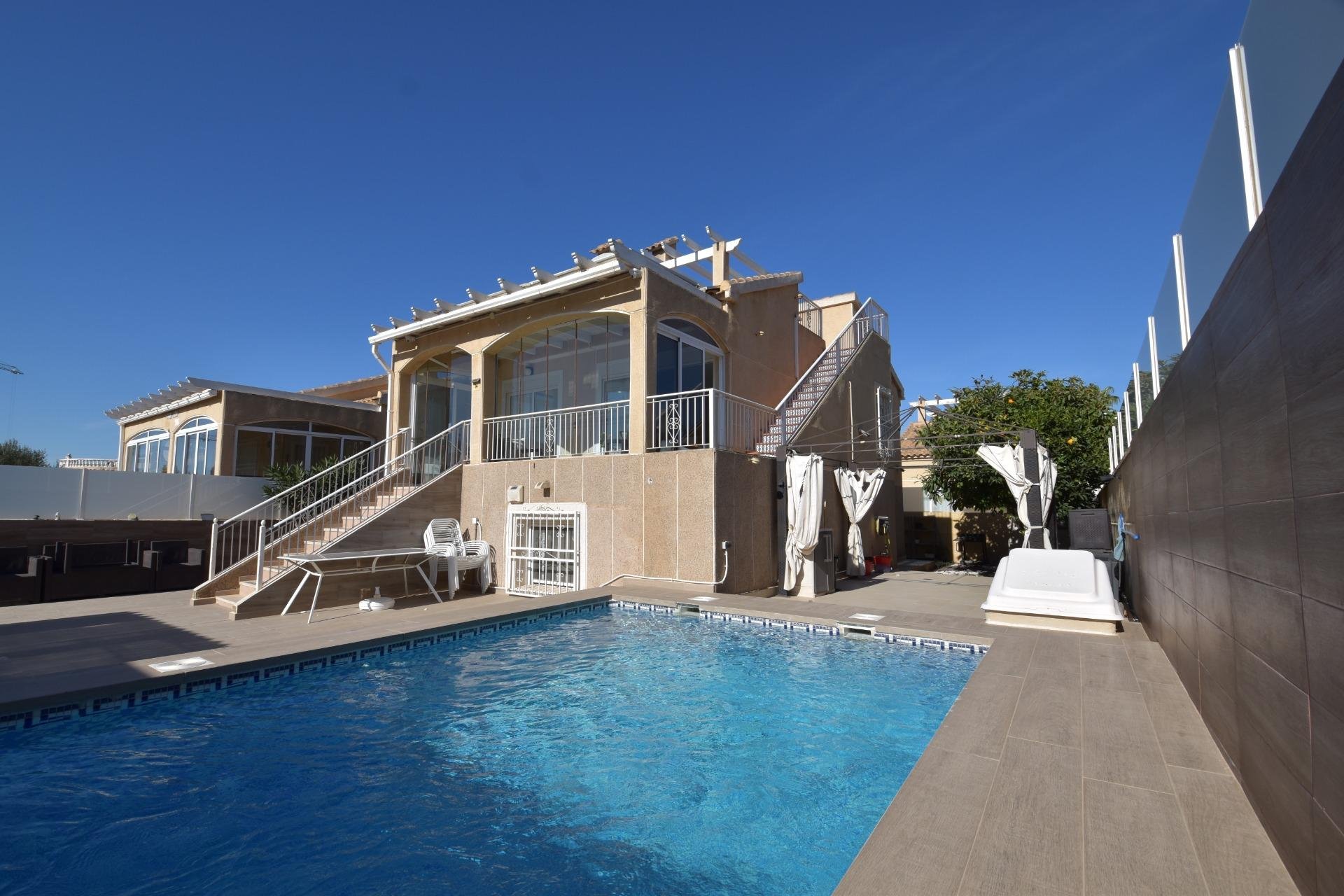 Herverkoop - Villa - Torrevieja - Los altos