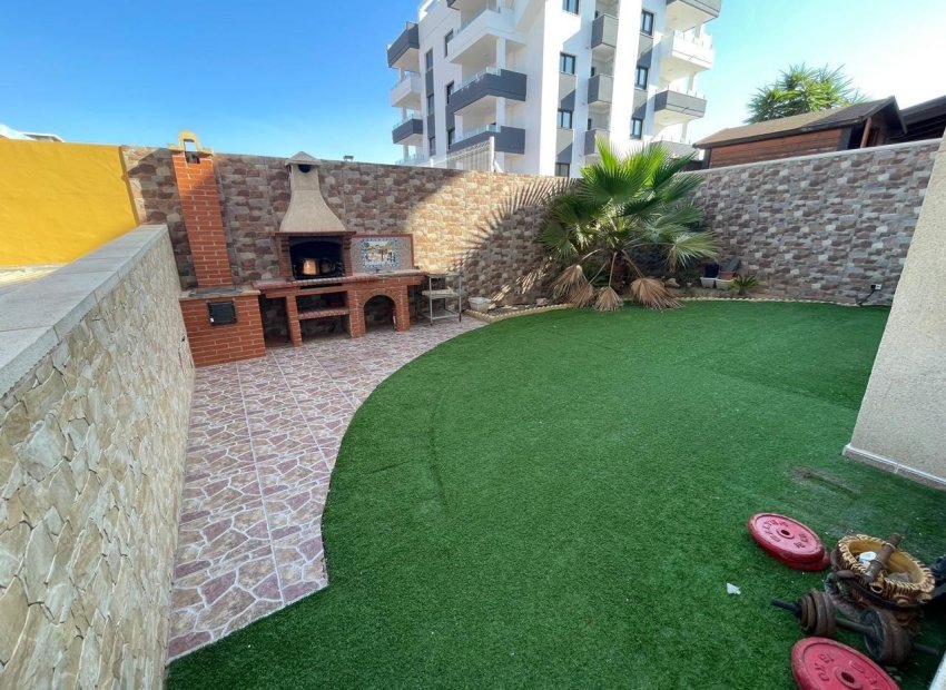 Herverkoop - Villa - Torrevieja - Los altos