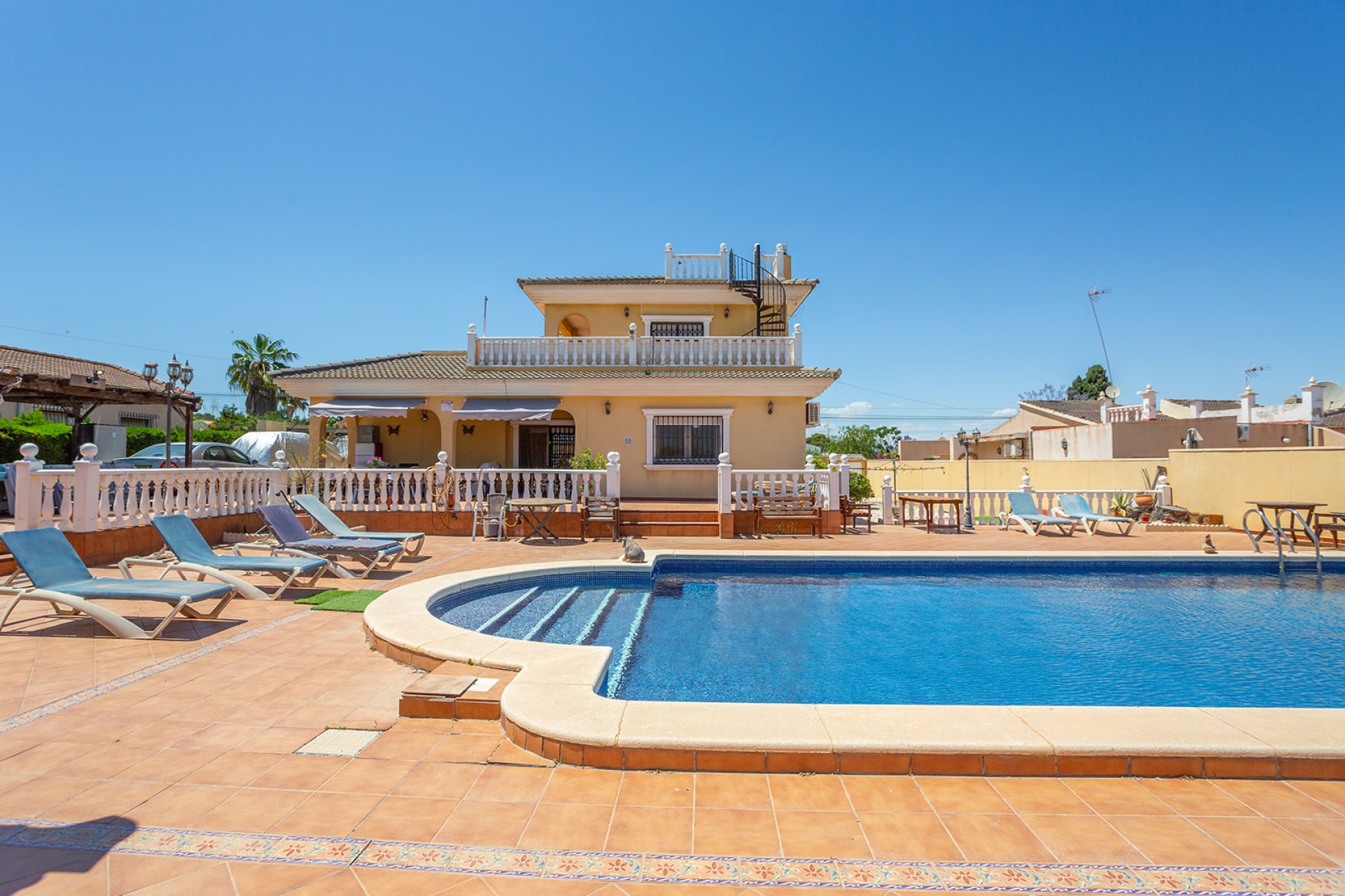 Herverkoop - Villa - Torrevieja - Los Balcones