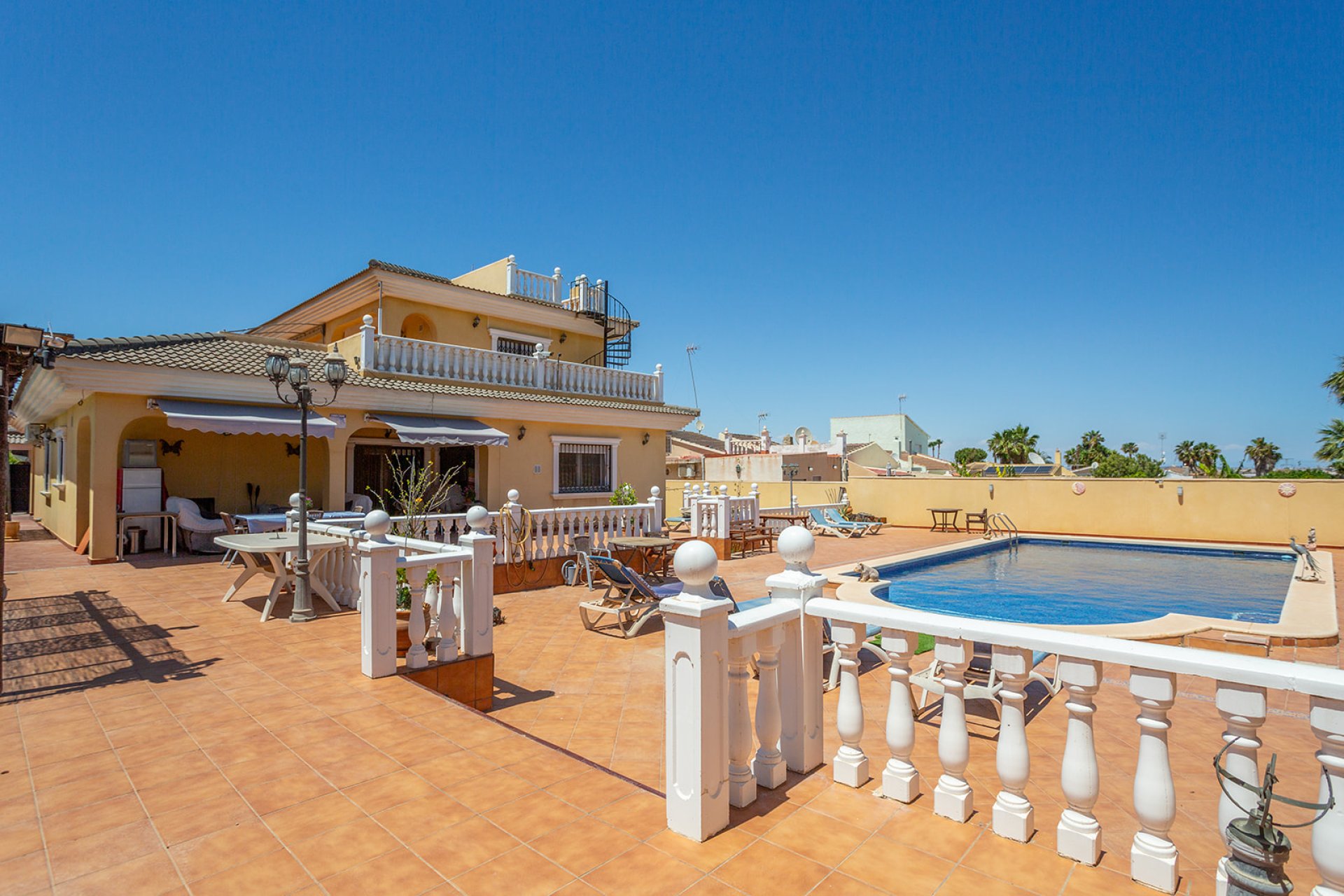 Herverkoop - Villa - Torrevieja - Los Balcones