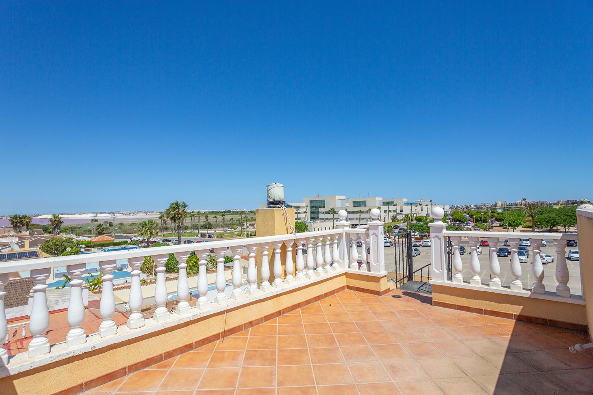 Herverkoop - Villa - Torrevieja - Los Balcones