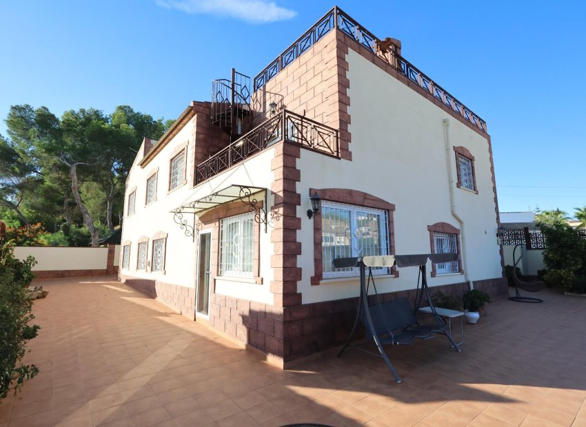 Herverkoop - Villa - Torrevieja - Los Balcones