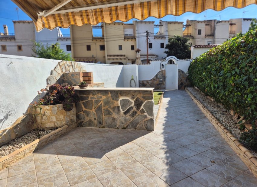 Herverkoop - Villa - Torrevieja - Los Balcones