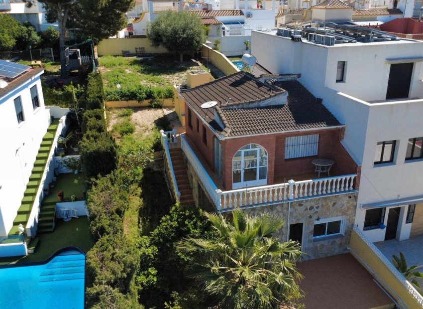 Herverkoop - Villa - Torrevieja - Los Balcones