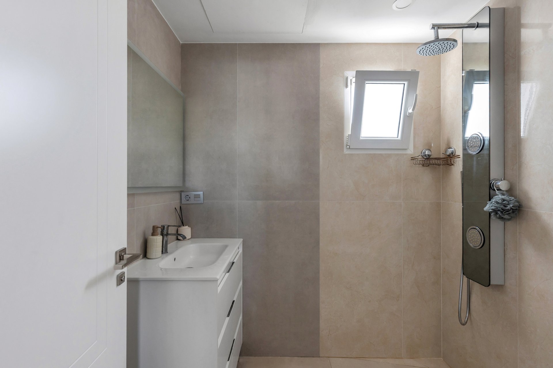 Herverkoop - Villa - Torrevieja - Los Balcones