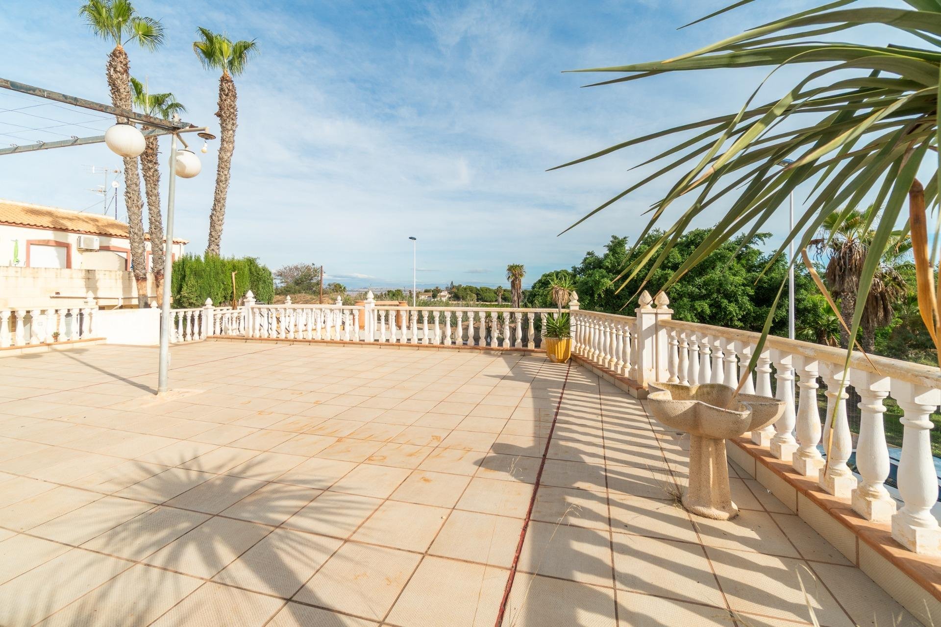 Herverkoop - Villa - Torrevieja - Los Balcones