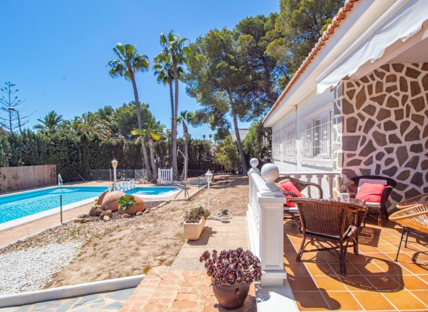 Herverkoop - Villa - Torrevieja - Los balcones