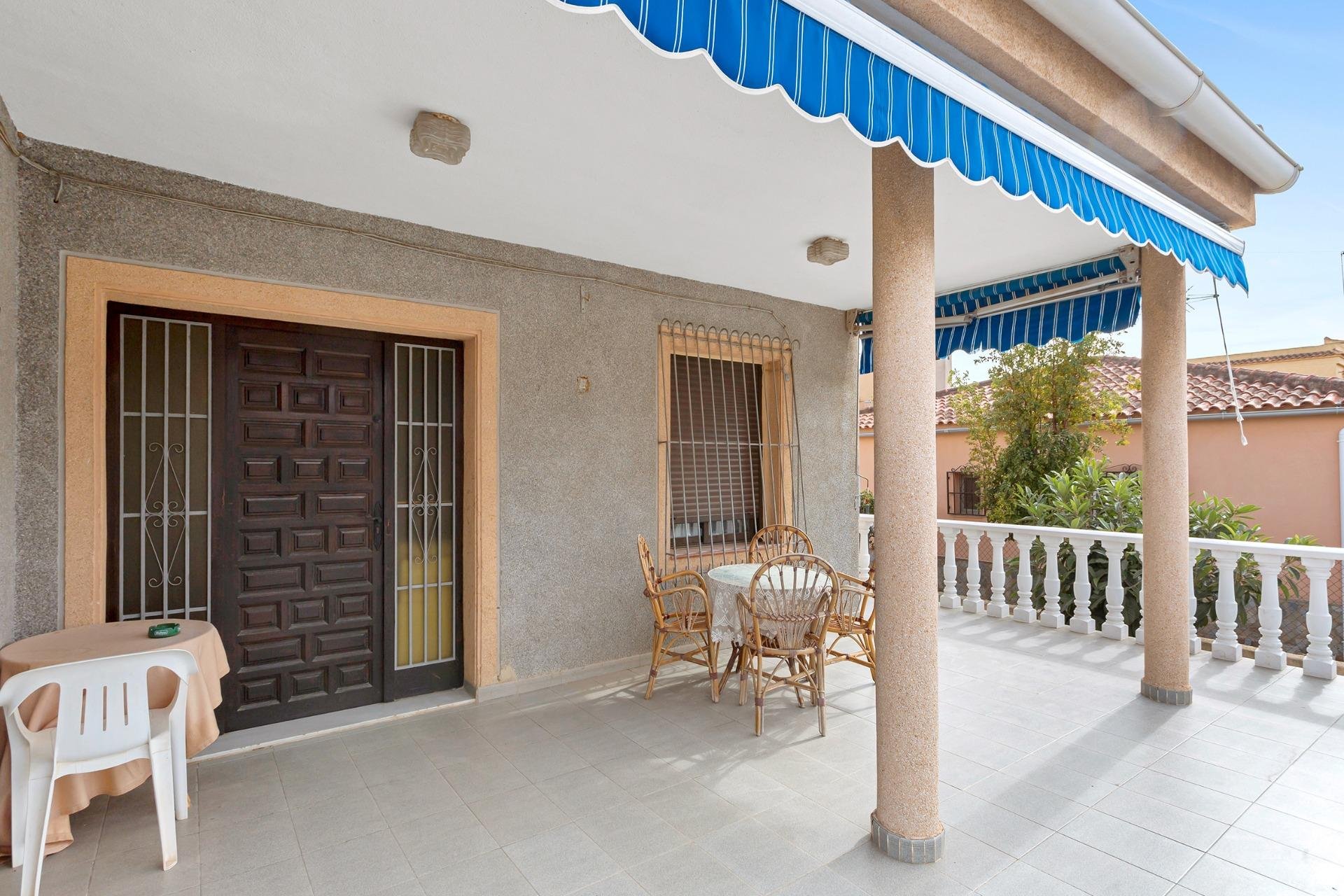 Herverkoop - Villa - Torrevieja - Nueva Torrevieja