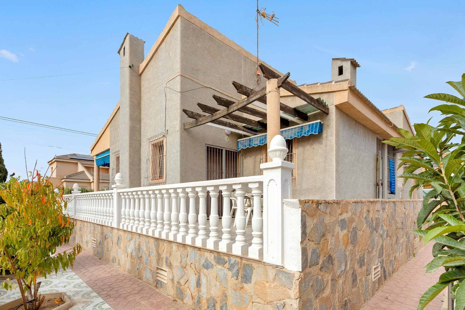 Herverkoop - Villa - Torrevieja - Nueva Torrevieja