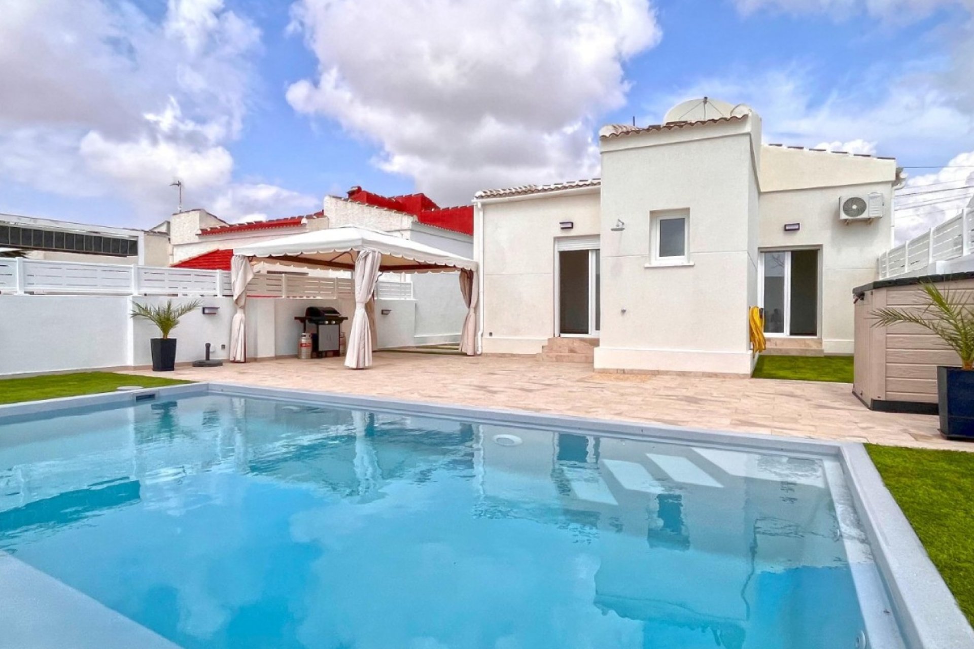 Herverkoop - Villa - Torrevieja - San Luis