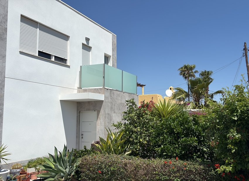 Herverkoop - Villa - Torrevieja - Torreta - Florida