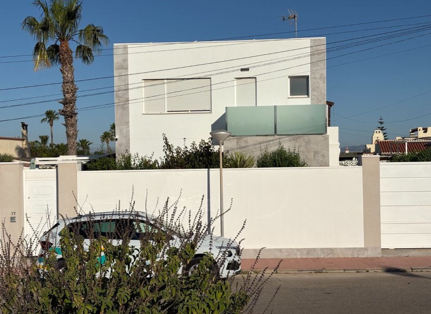 Herverkoop - Villa - Torrevieja - Torreta - Florida