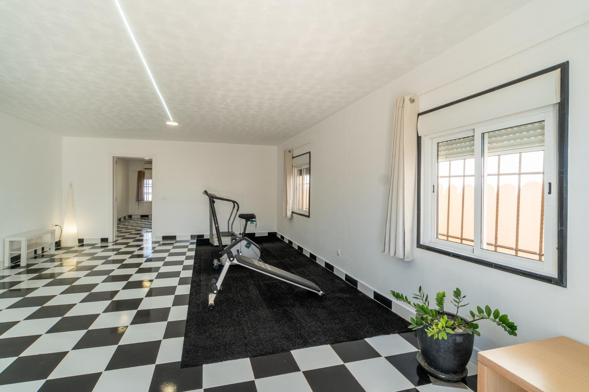 Herverkoop - Villa - Torrevieja - Torretas