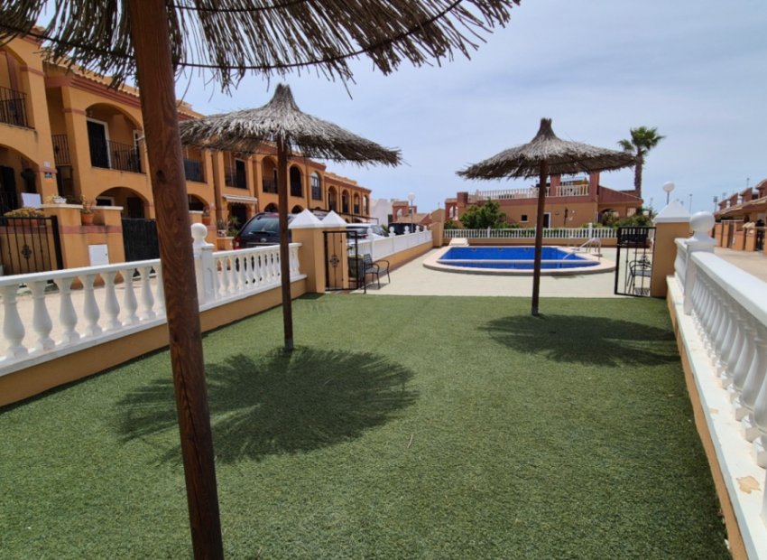 Herverkoop - Villa - Torrevieja