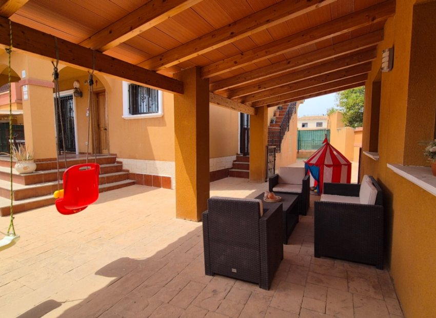 Herverkoop - Villa - Torrevieja