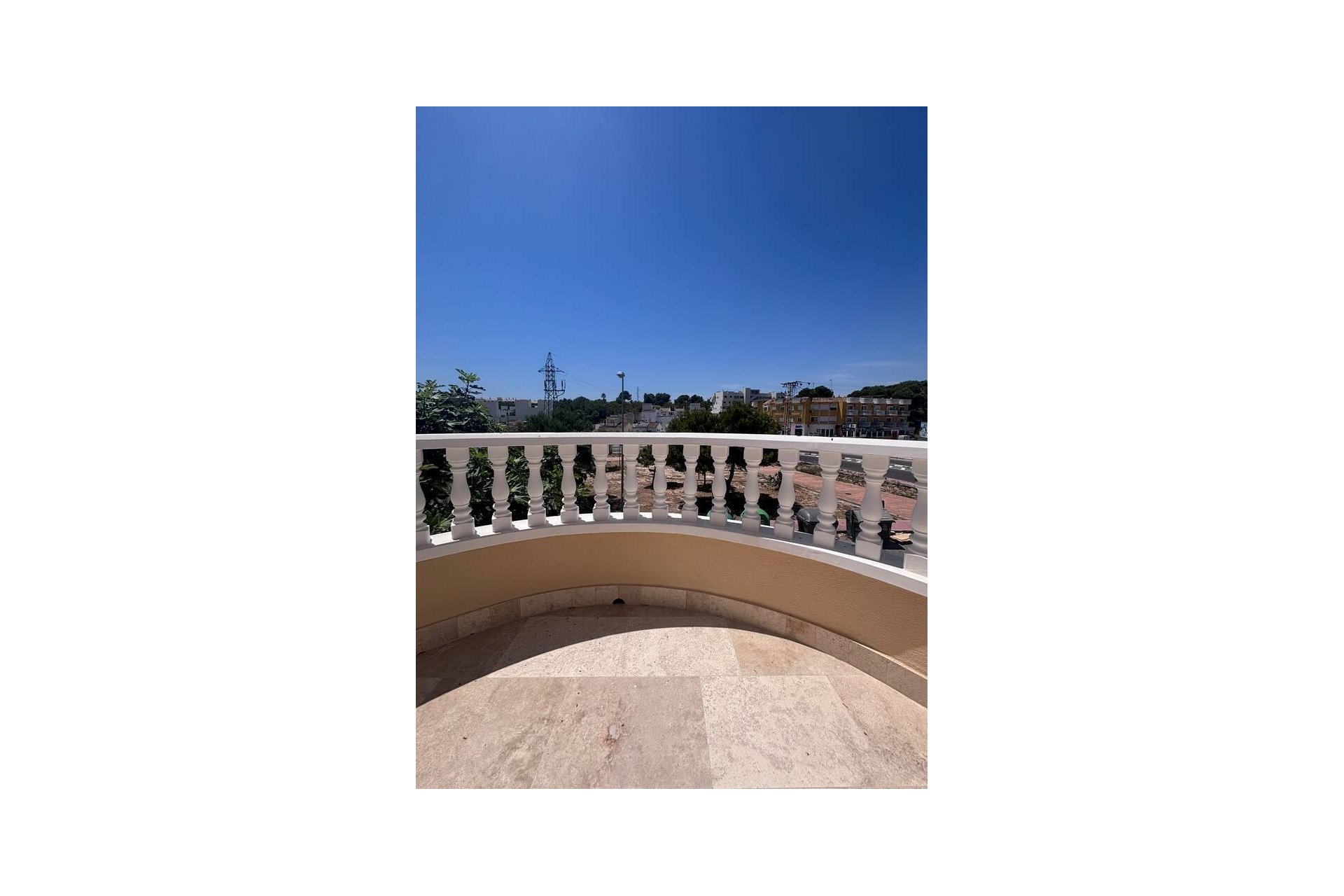 Herverkoop - Villa - Villamartin - Blue lagoon