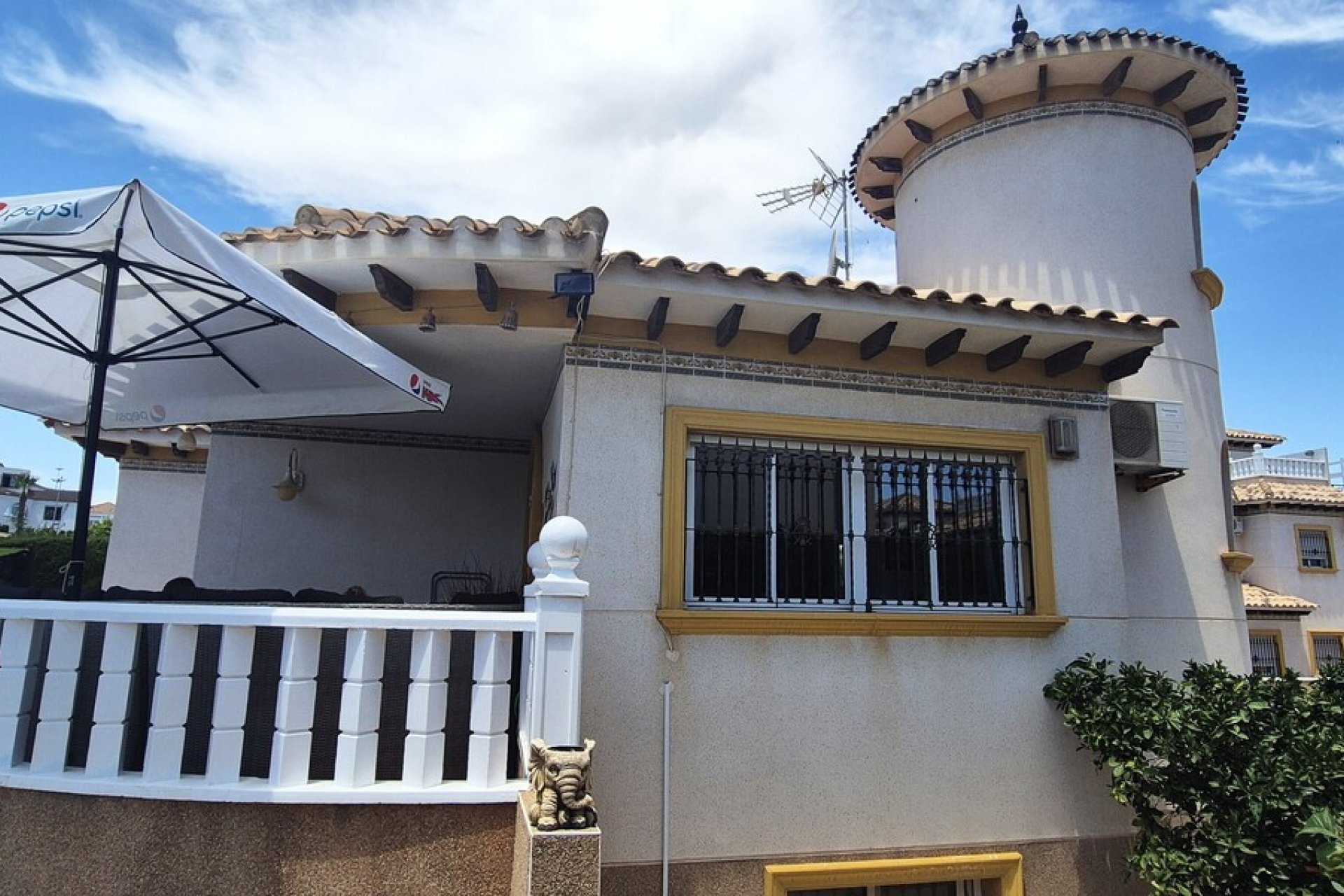 Herverkoop - Villa - Villamartin - Villamartín