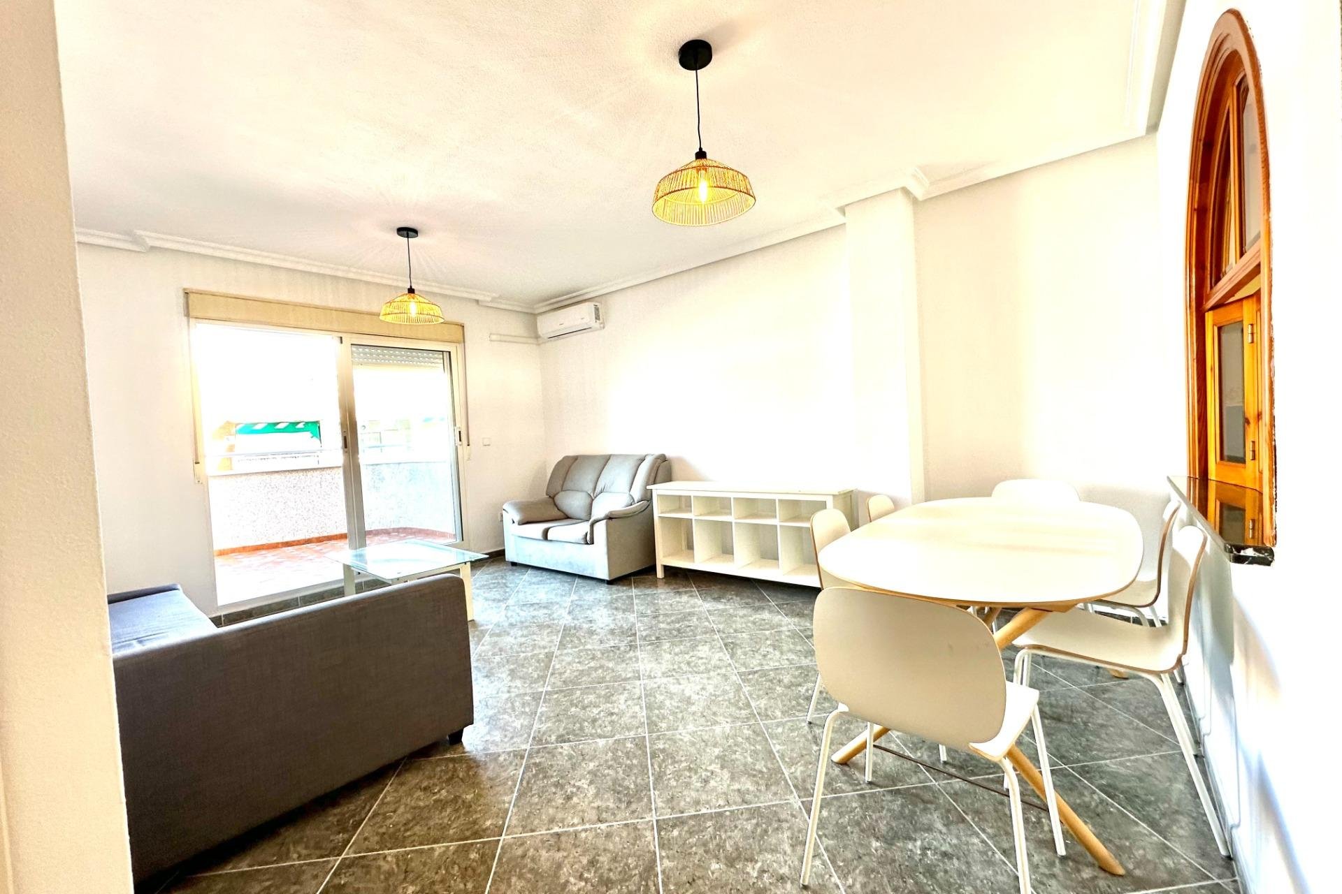 Lange Termijn Verhuur - Appartement / flat - Torrevieja - Habaneras