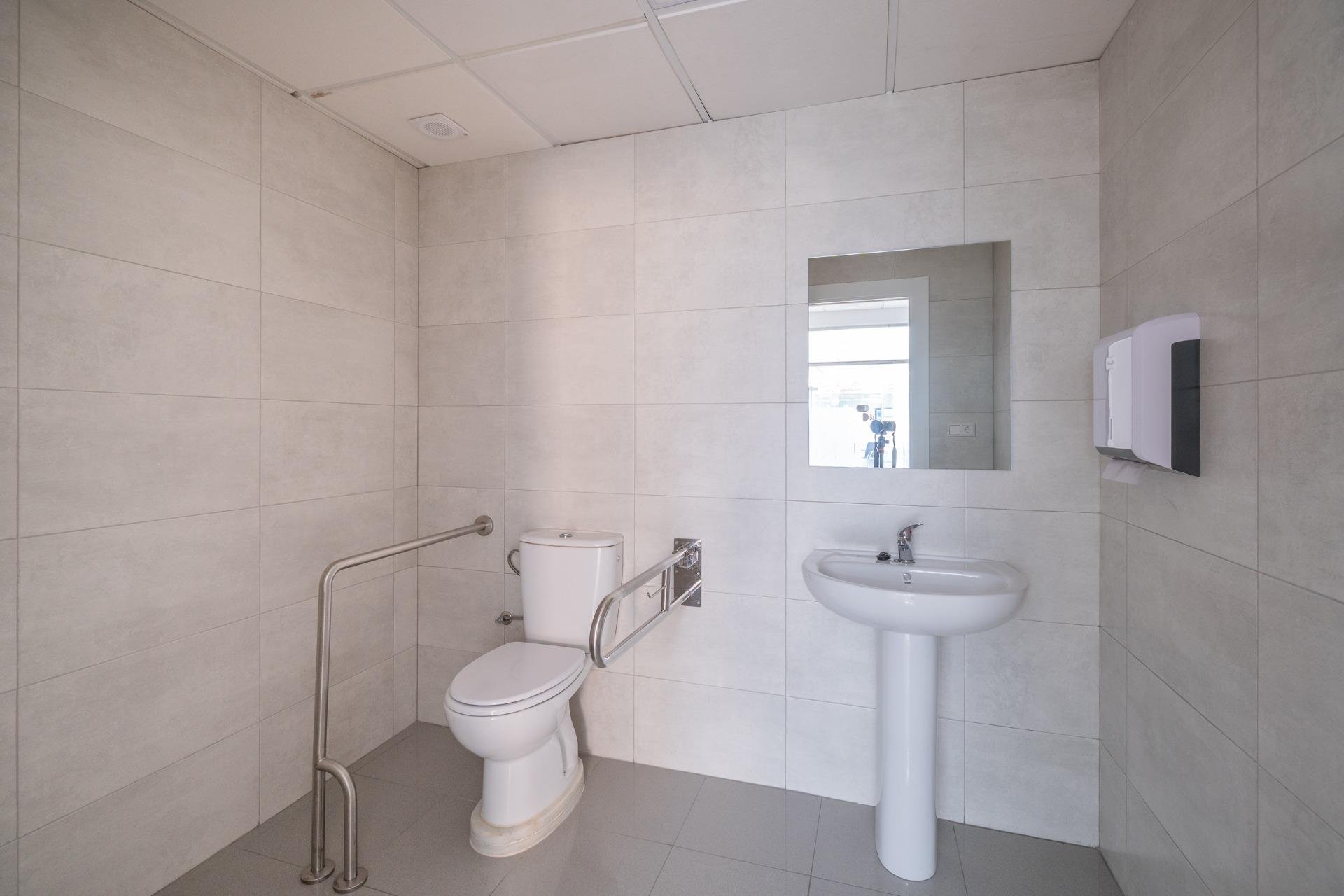 Long Term Rental - Commercial * - Orihuela Costa * - Playa Flamenca *