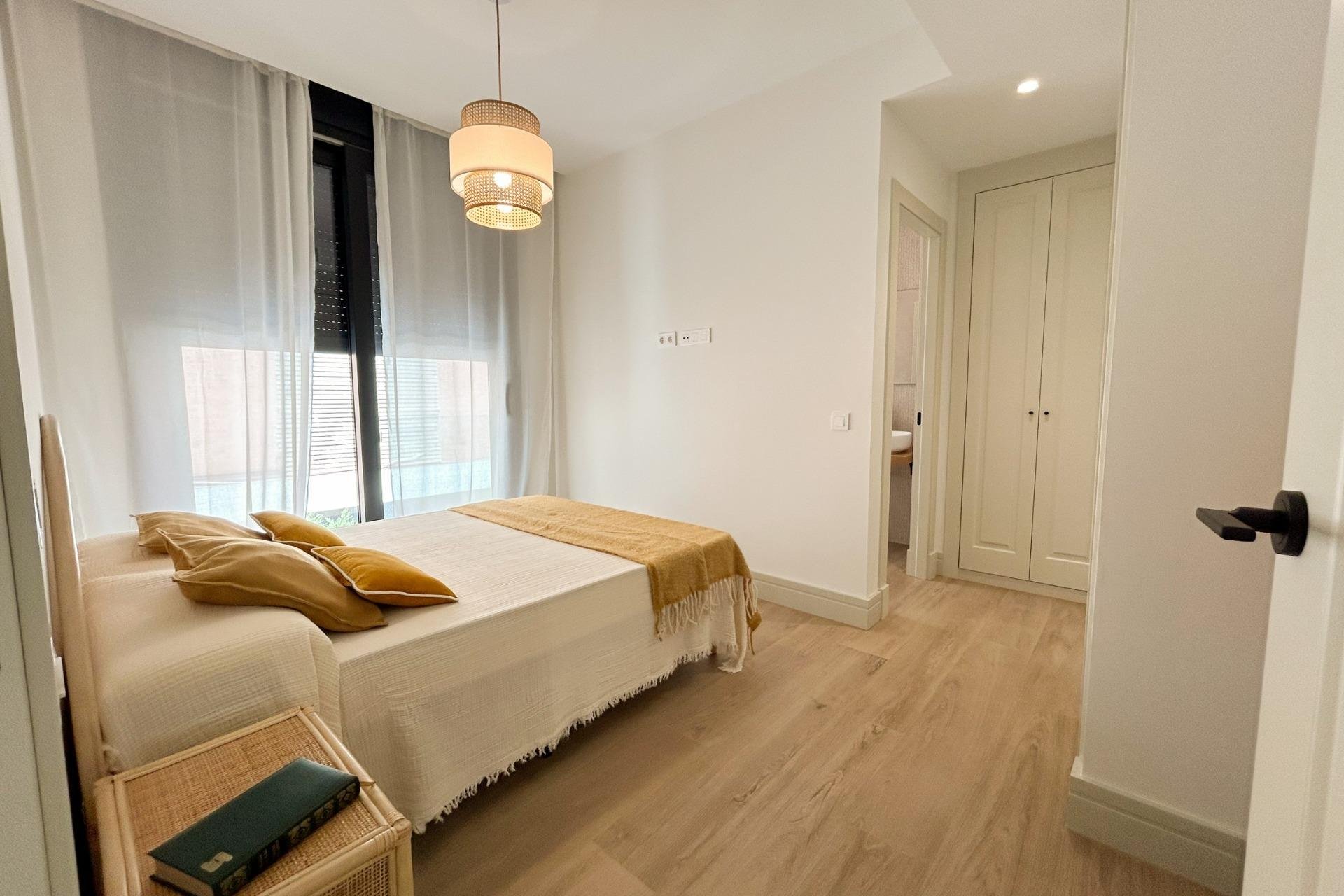 Neue Gebäude - Terrassenhaus - Málaga - El Limonar