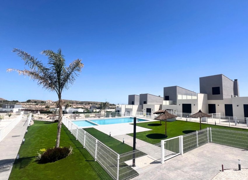 Neue Gebäude - Villa - Banos y Mendigo - Altaona Golf And Country Village