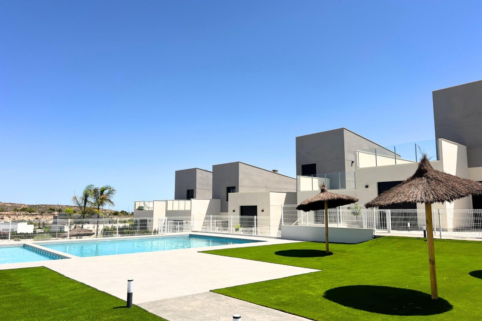 Neue Gebäude - Villa - Banos y Mendigo - Altaona Golf And Country Village