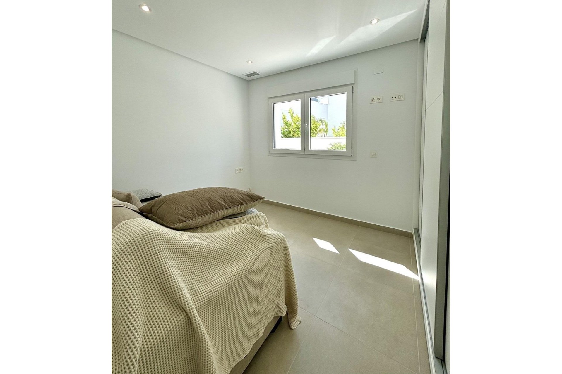 Neue Gebäude - Villa - Benijofar